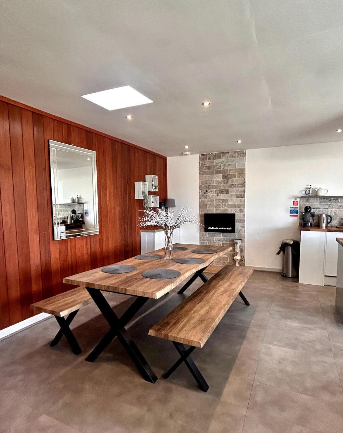 Clover Cottage Beeley Dış mekan fotoğraf